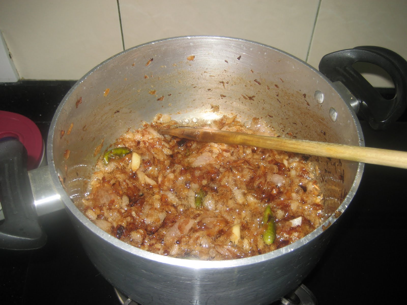 shobha s food mazaa brown onion gravy paste daag shobha s food mazaa