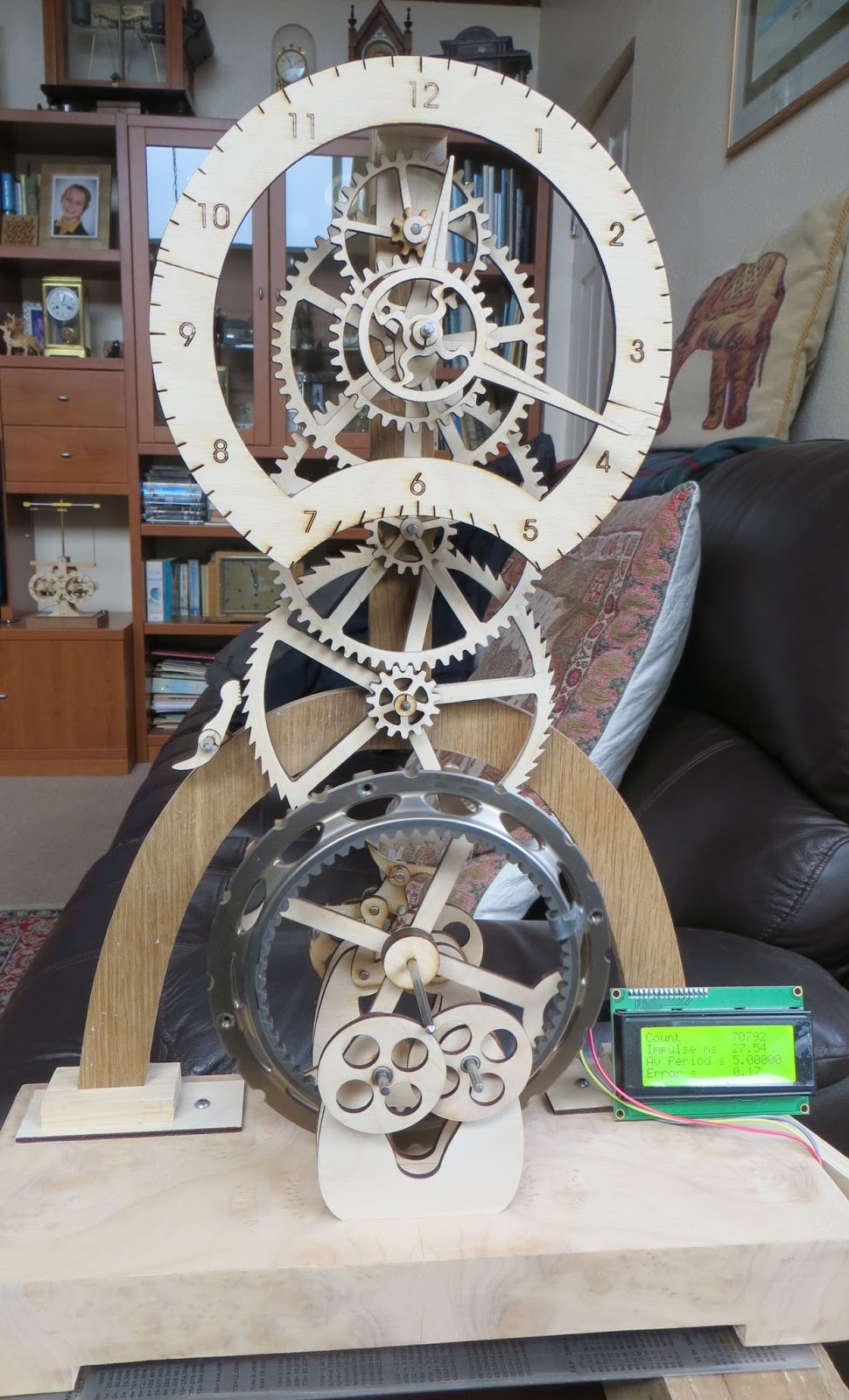 Wooden Clock Spot Large Balance Wheel V2