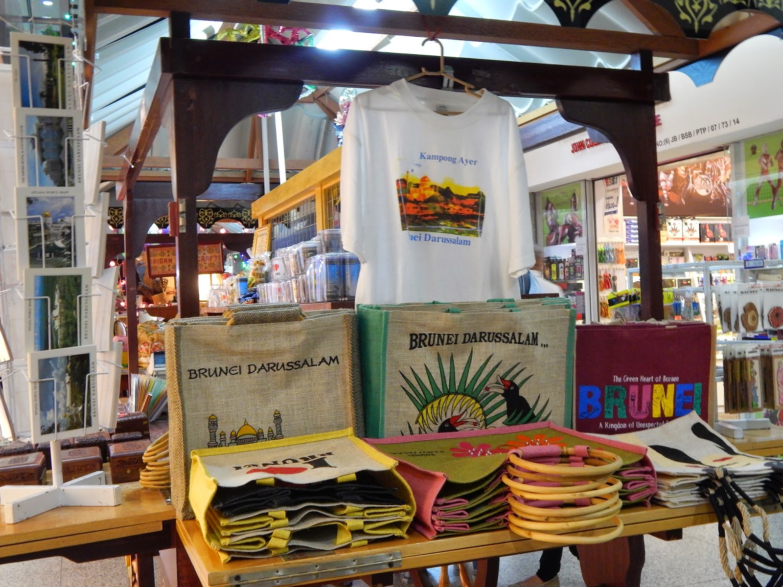 The Amazing place in BRUNEI DARUSSALAM Shopping Complex yayasan