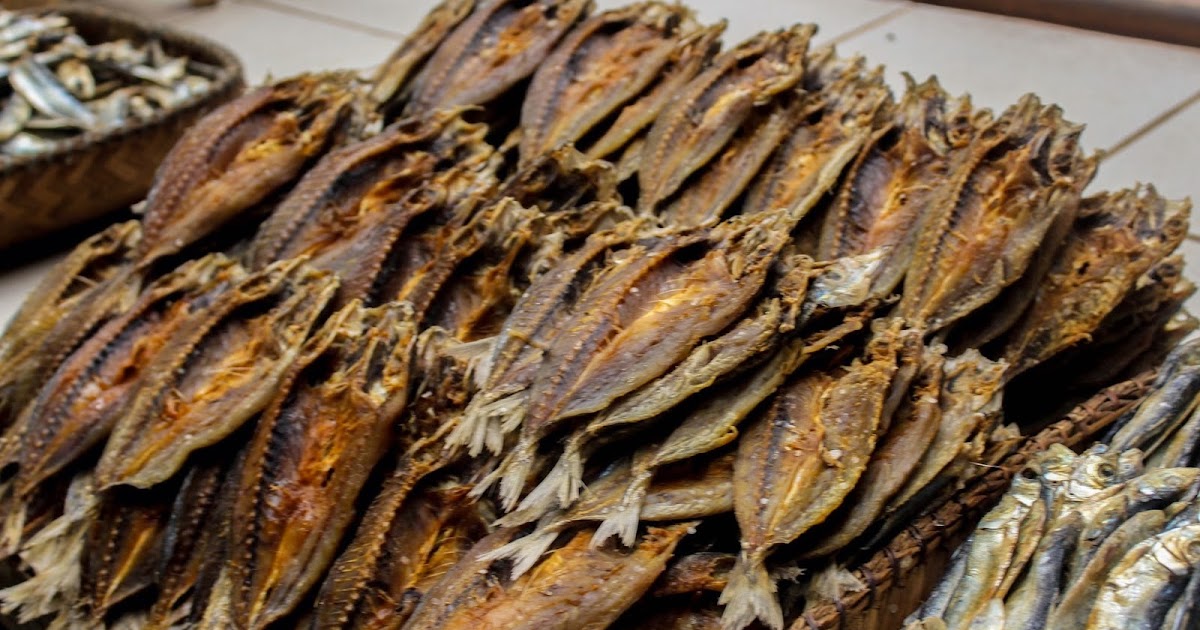Dried Catfish Ingredient Used by Food Delivery Service Business Dry