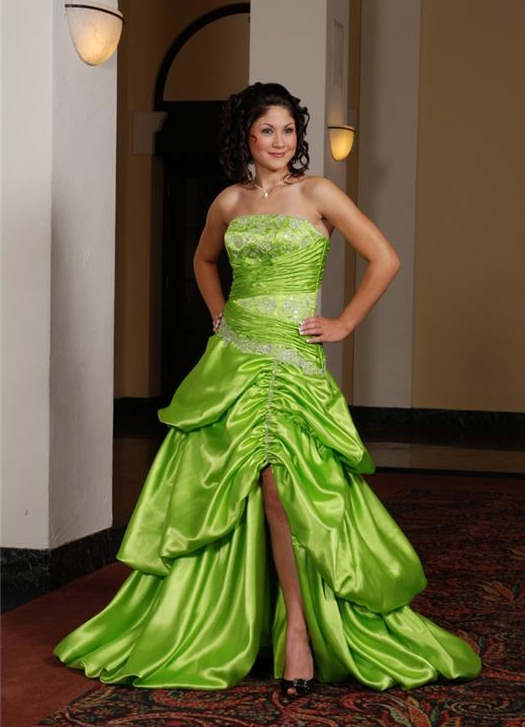 Neumans of Nanaimo Bridesmaids Dresses Green edition