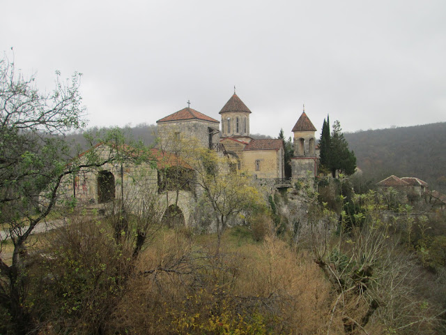 El Monasterio de Motsameta de Kutaisi se asemeja a un castillo