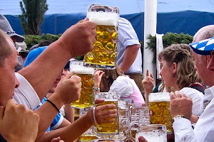 Abgefüllt in Krüge: Nervengift