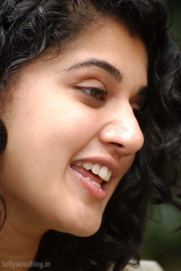Tapsee Pannu Face Close Up Stills Hot Photoshoot Bollywood Hollywood Indian Actress Hq
