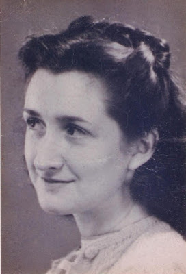 Mary Williams, 1946 aged 15.