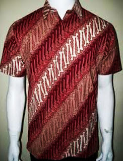 Kemeja batik pria lengan pendek motif parang Kemeja batik pria lengan pendek motif parang