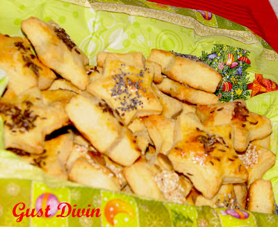 Stelute sarate cu cascaval