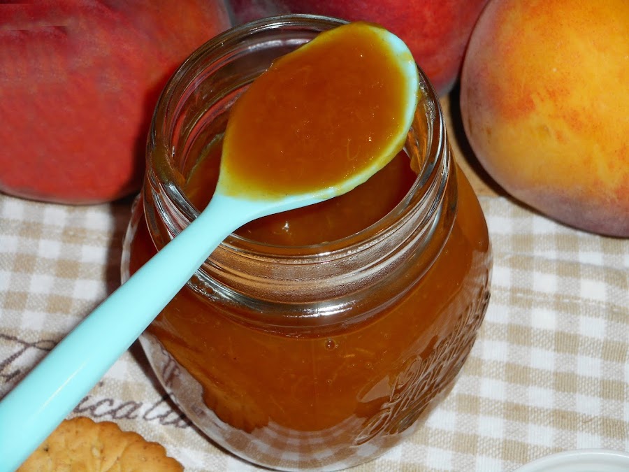 MERMELADA DE MELOCOTÓN INFUSIONADA CON TOMILLO, CARDAMOMO Y CANELA