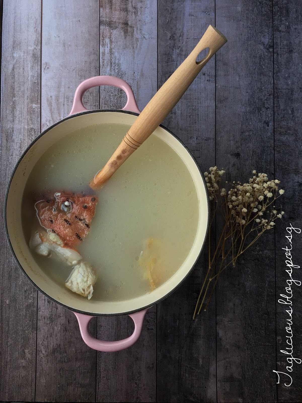 TAGlicious Fish Head Soup [Full of collagen]