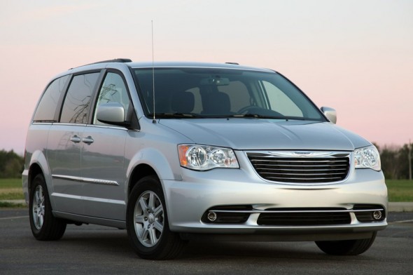 2012 Chrysler town and country options #2
