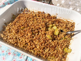 #leivonta #baking #rhubarb #rhubarbcrumble #rhubarbpie #oats #easybaking #delicious #jälkiruoka #dessert