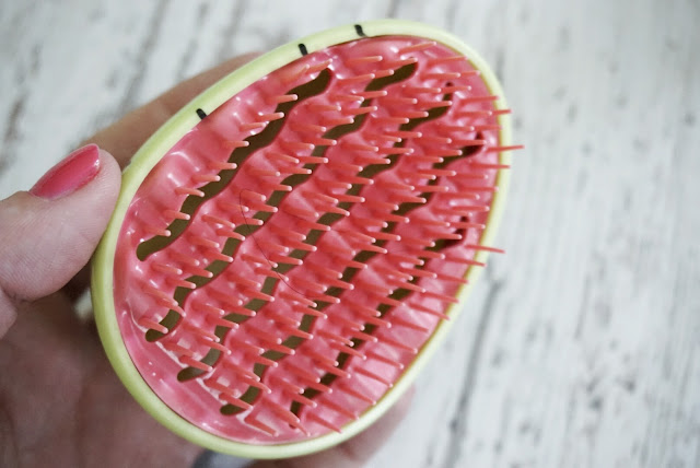 essence juice it limited edition detangled brush