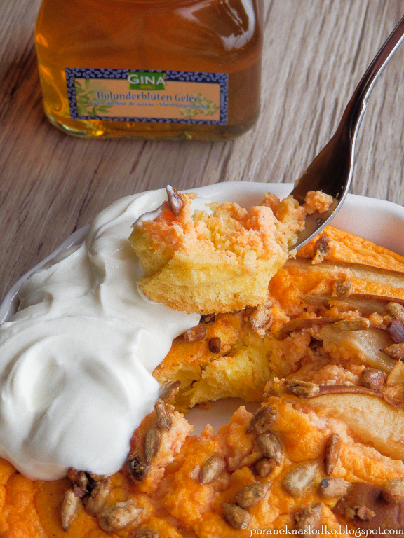 Marchewkowy pudding. Poranek na słodko przepisy, inspiracje