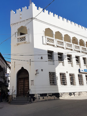Summer Vacation Diaries - Touring Stone Town, Zanzibar by fashion and lifestyle blogger dafashionfreak.