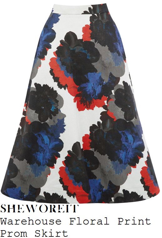 lorraine-kelly-warehouse-white-black-grey-blue-and-red-oversized-floral-print-high-waisted-a-line-prom-midi-skirt