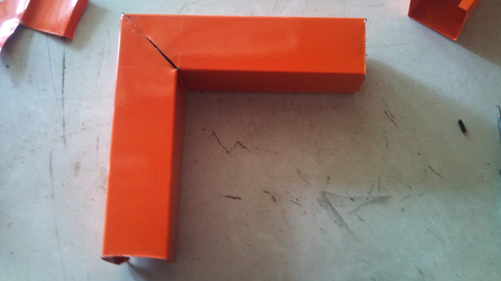 The World Through Electricity How to make 90° angle for trunking