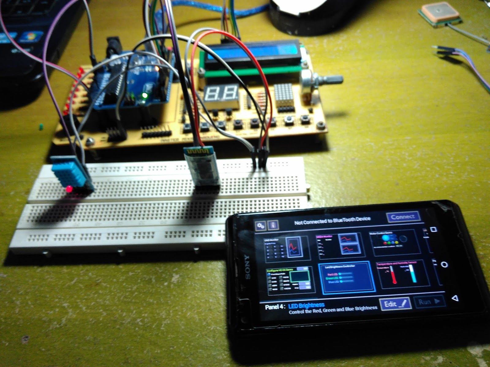 Temperature and Humidity Monitoring using Android