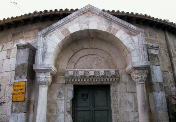 bensozia: Church of San Giovanni al Sepolcro, Brindisi