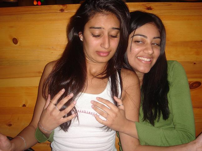 Desi Girls And Aunties Hot And Sexy Pictures Hot Desi Lesbians