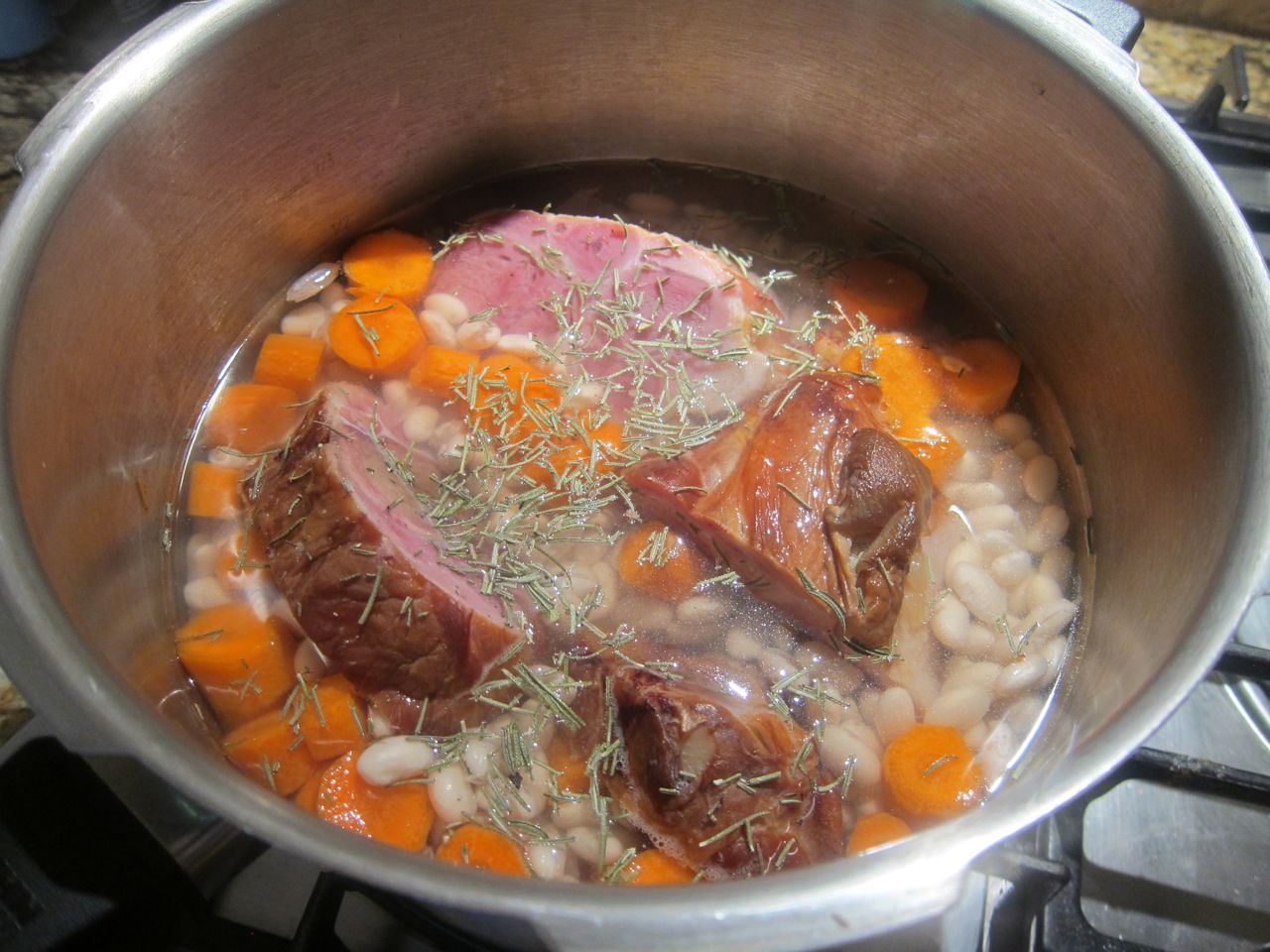 Cuisine Ici White Beans with Smoked Pork Shanks