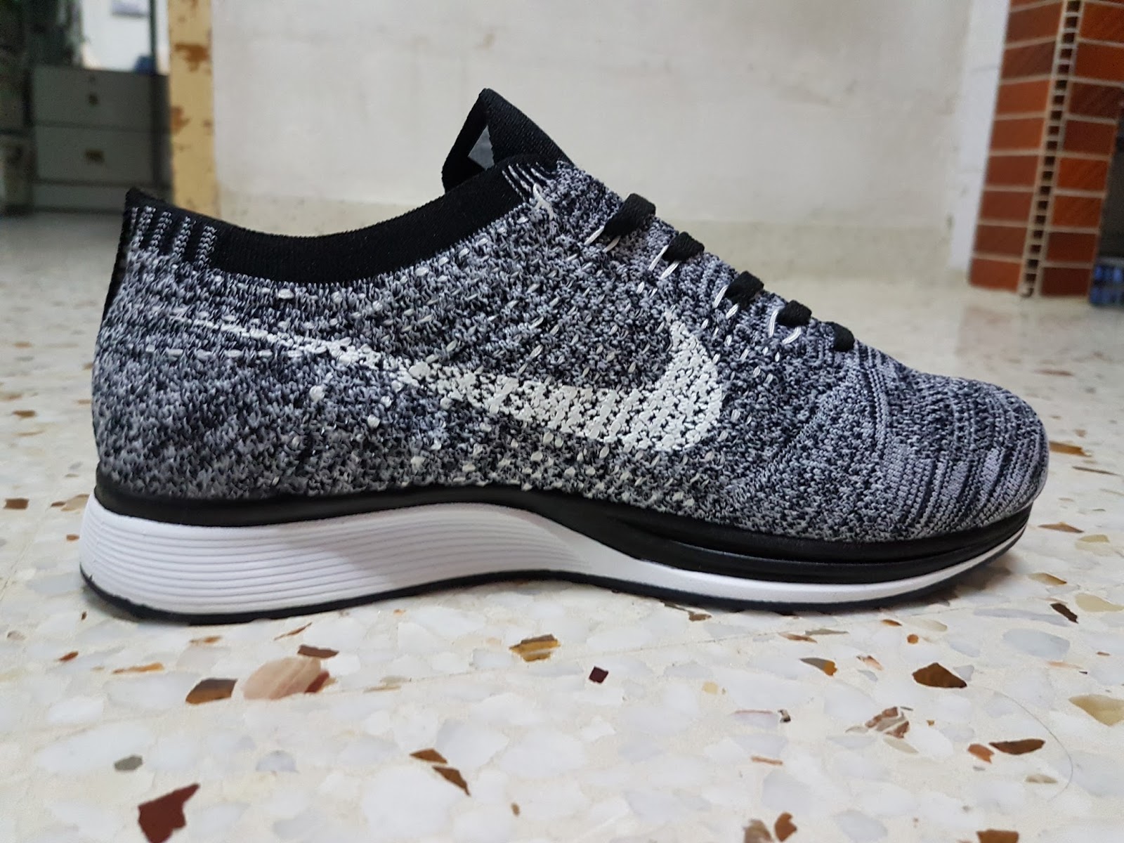 flyknit racer oreo 2.0