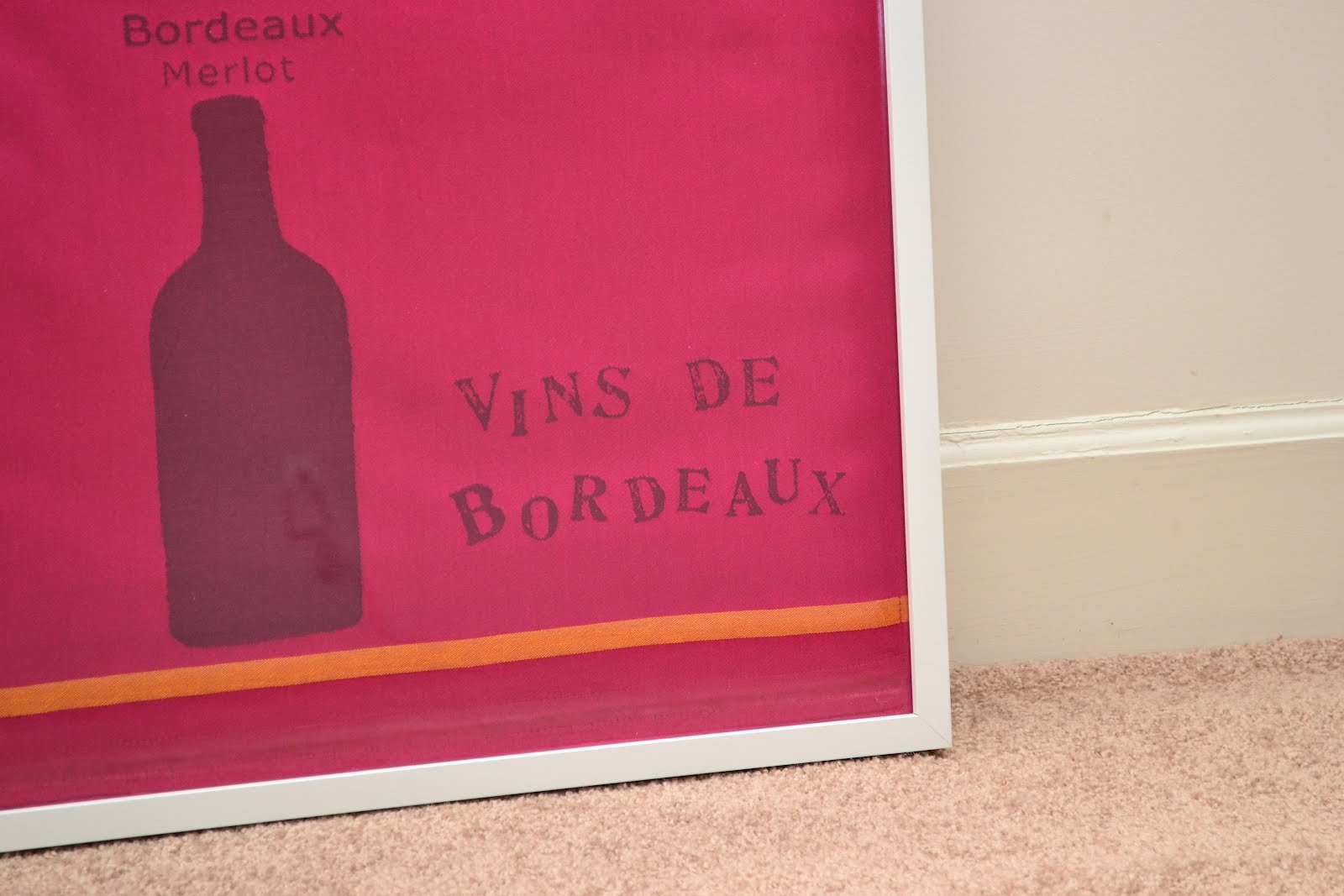 ナチュラルモダンな部屋づくり in アメリカ artekのSIENAをフレームに