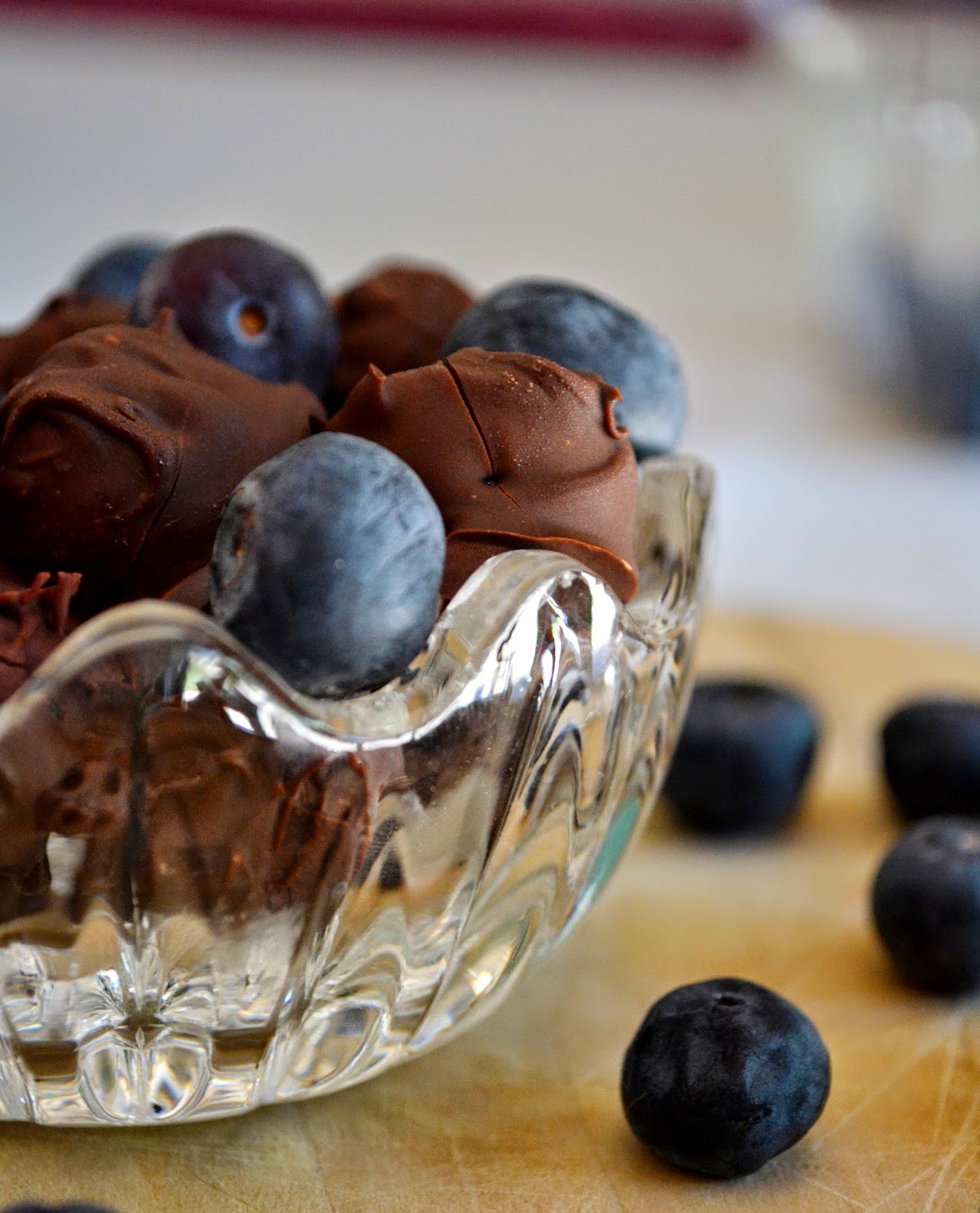 Simple Savory & Satisfying Chocolate Covered Blueberries