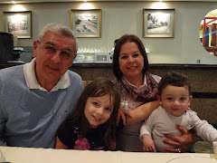 Pr. Abilio e Pra. Vera com seus netinhos: Júlia e Pedro - novembro 2012