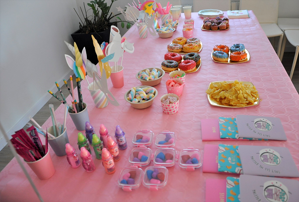 mesa cumpleaños unicornio