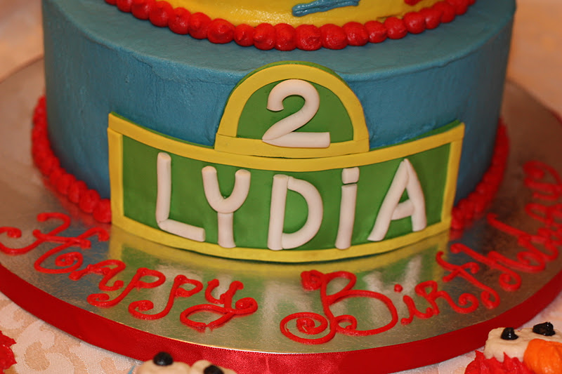 Sweet Celebrations Elmo & Sesame Street Happy Birthday Lydia!