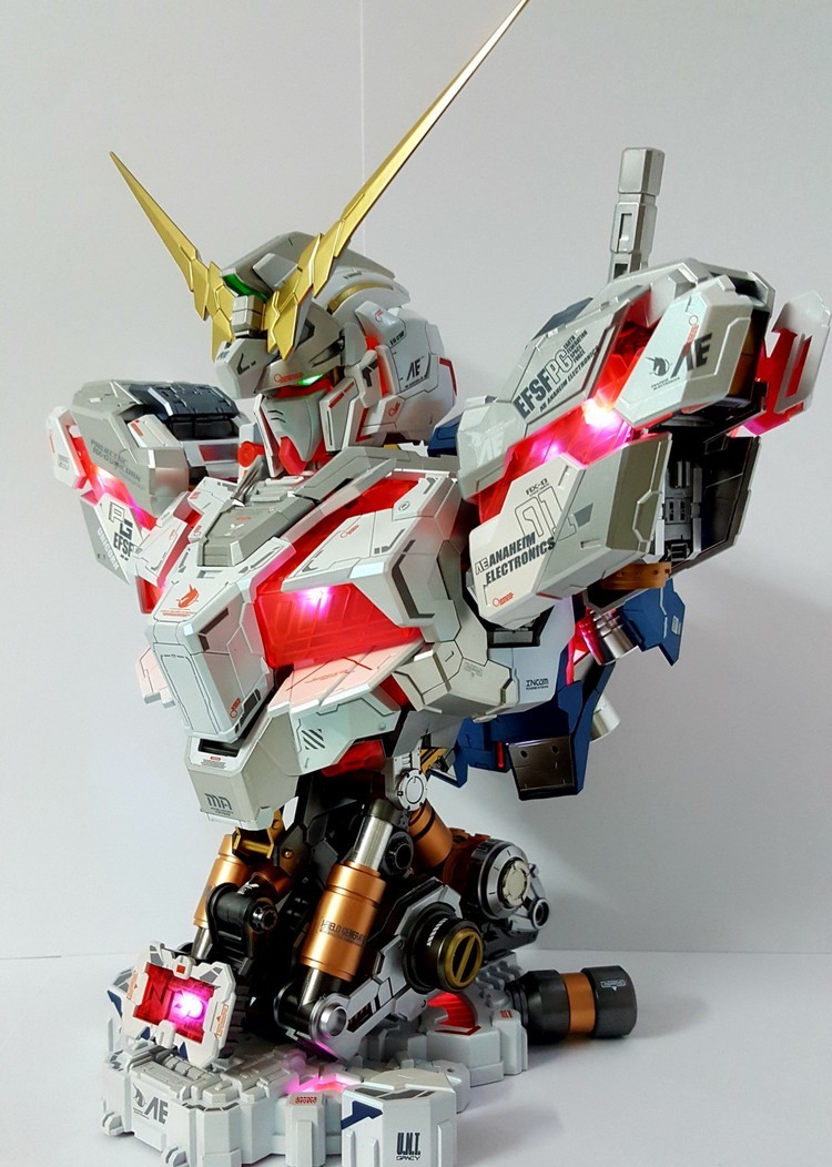 GKgundamkit Professional Modeller Blog: Painted Build: 1/35 Unicorn Gundam  Bust