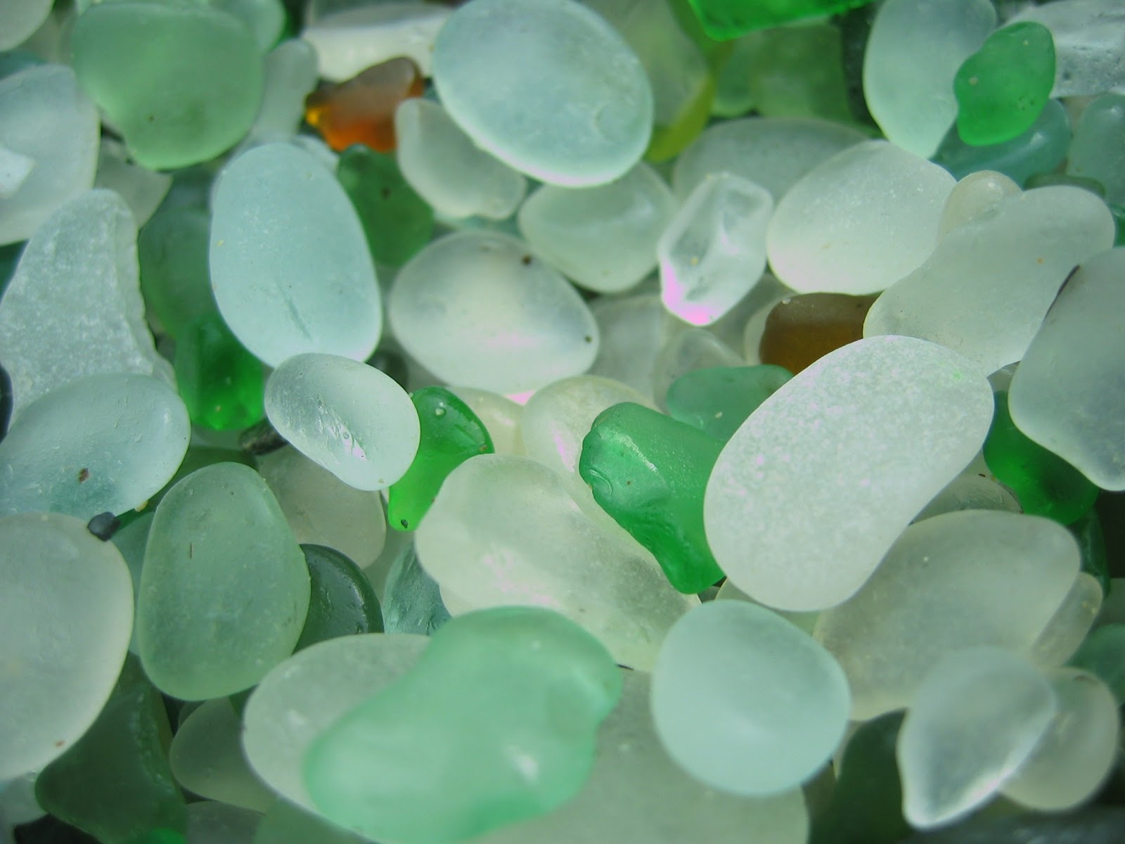 How to Decorate with Sea Glass Even if You're Totally Craft Challenged