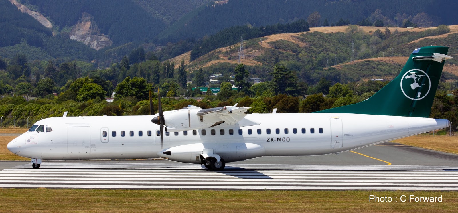 3rd Level New Zealand Air Chathams' ATR 72 out flying....
