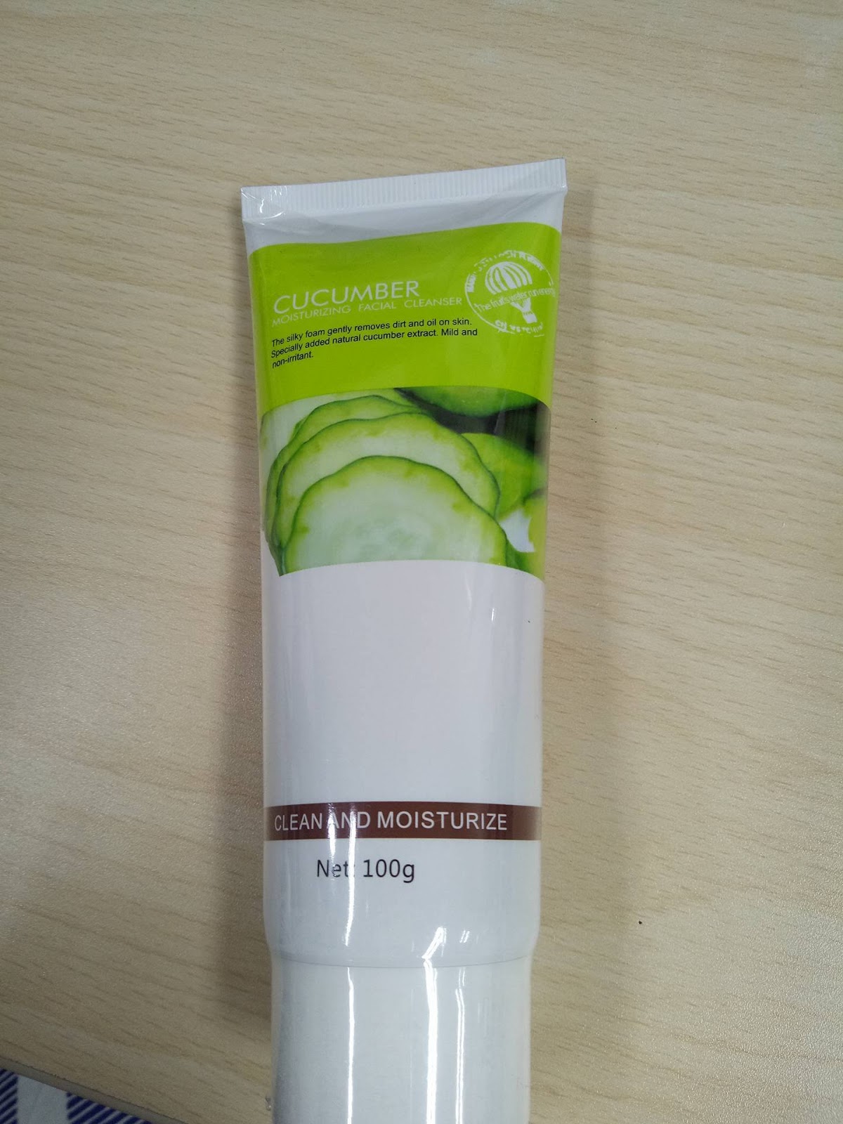 Mumuso Cucumber Moisturizing Facial Cleanser