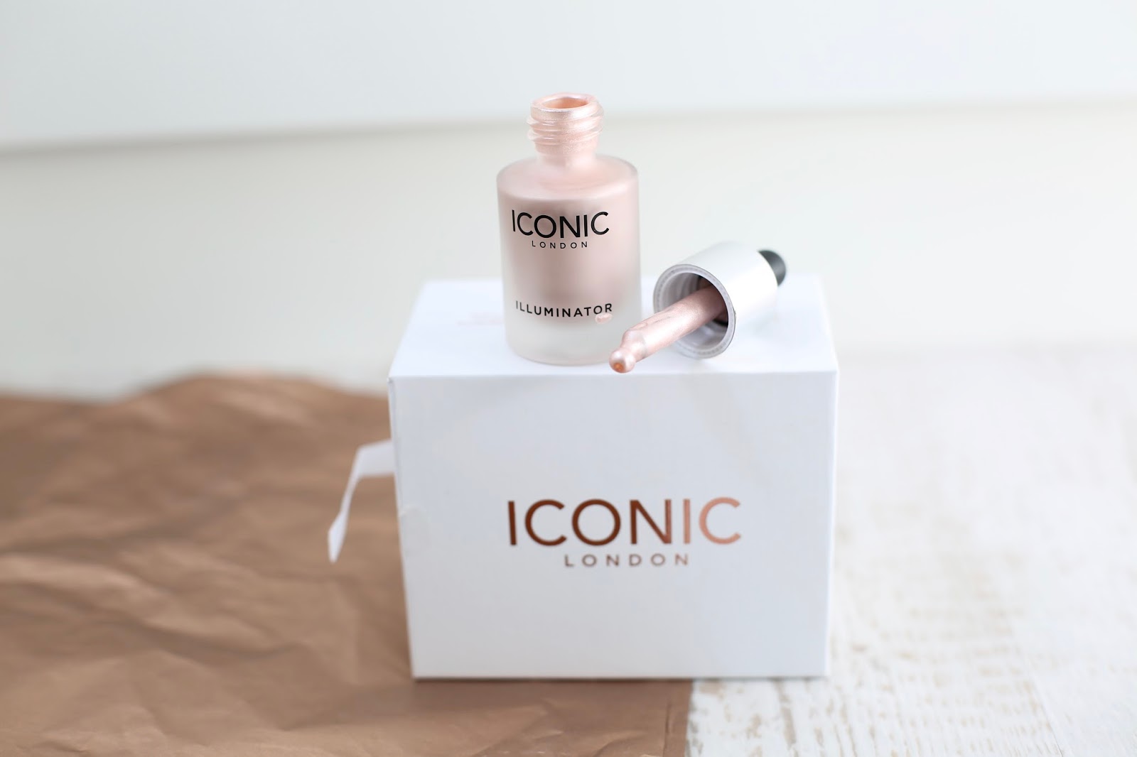 Iconic Lon don illuminator drops