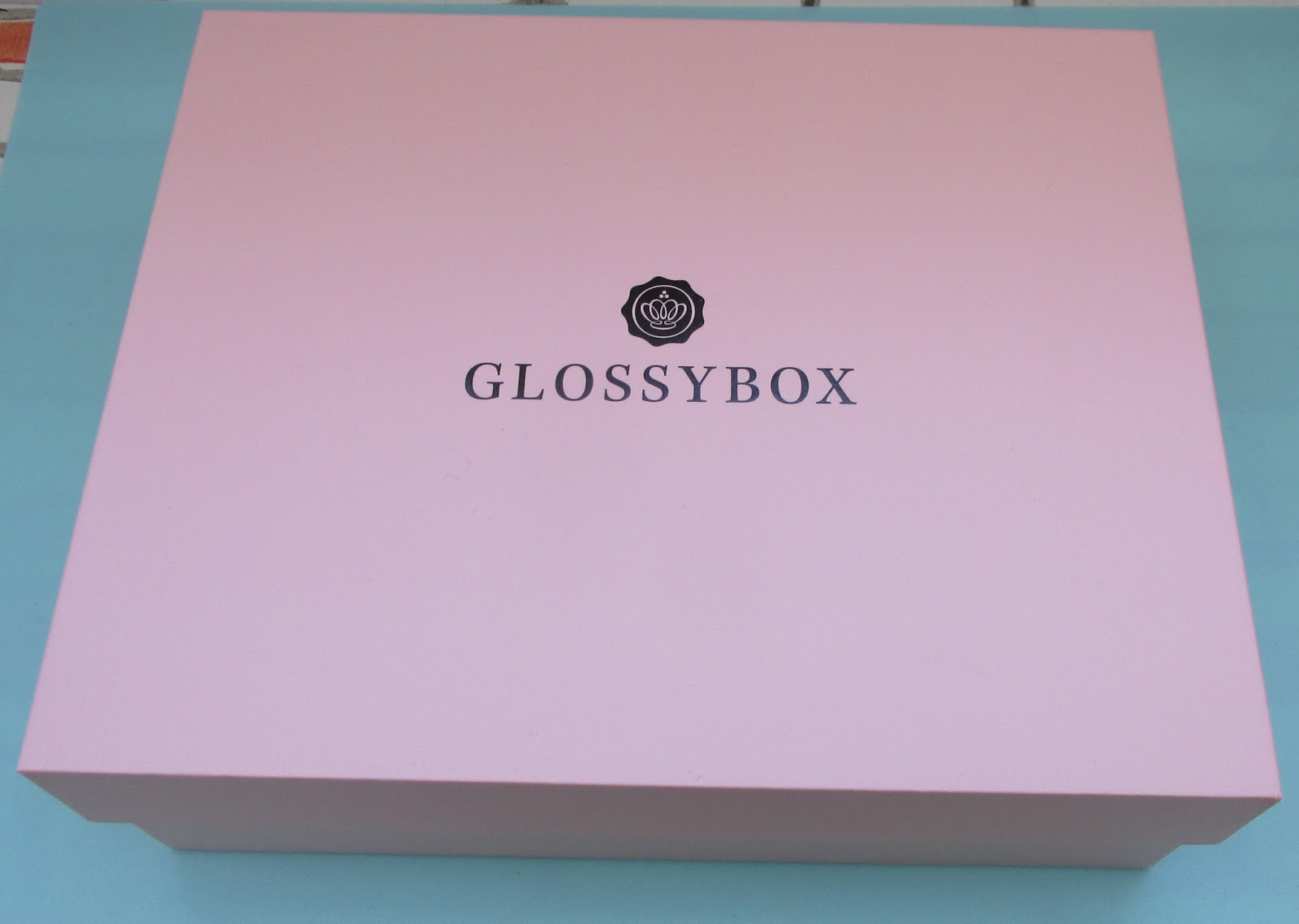 Unboxing Glossybox Subscription Box May