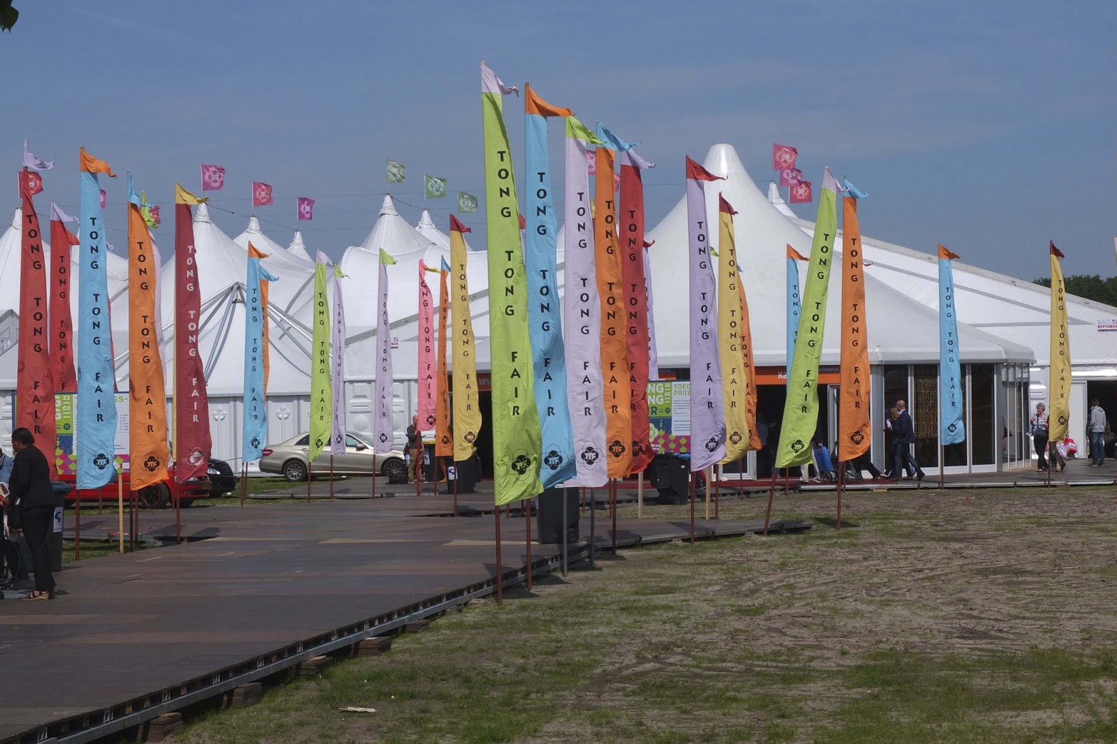 Unter'm Meeresspiegel Tong Tong Fair