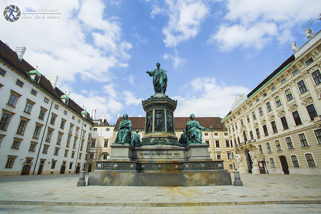 monument-to-emperor-franz-I-of-austria