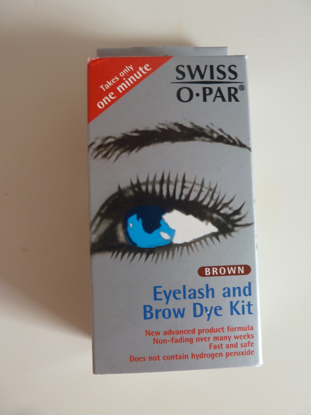 Vintage Pockets Swiss OPar Eyelash and Eybrow Kit
