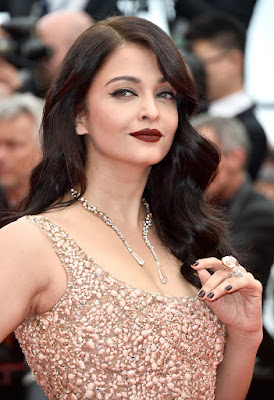 Aishwarya Rai Bachchan Sexy and Hot photos collection, Ishwarya Rai iiQ8 14 Aishwarya%2B%25285%2529