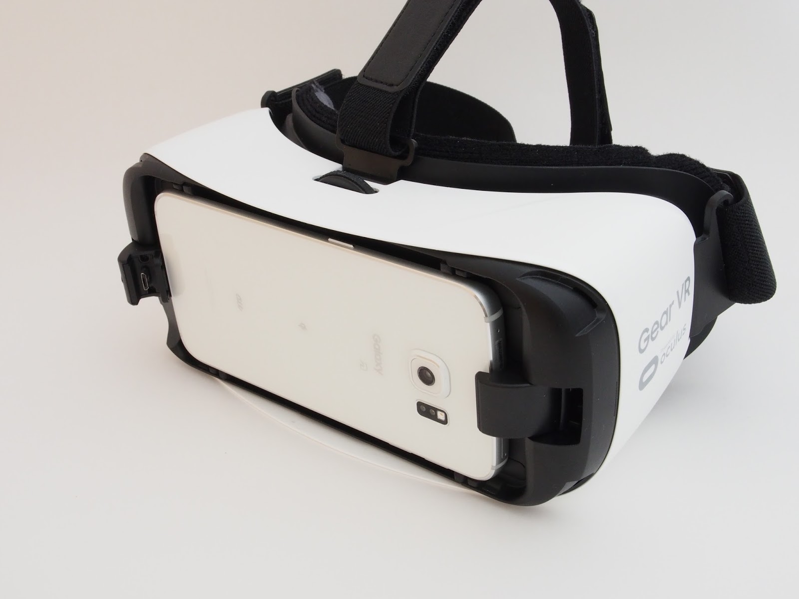 Gear VRをGoogle Cardboardと同じように、ただのレンズとして使う方法。Gear VRで、VR対応のサイトやAndroidのVR対応アプリを見たいに使える