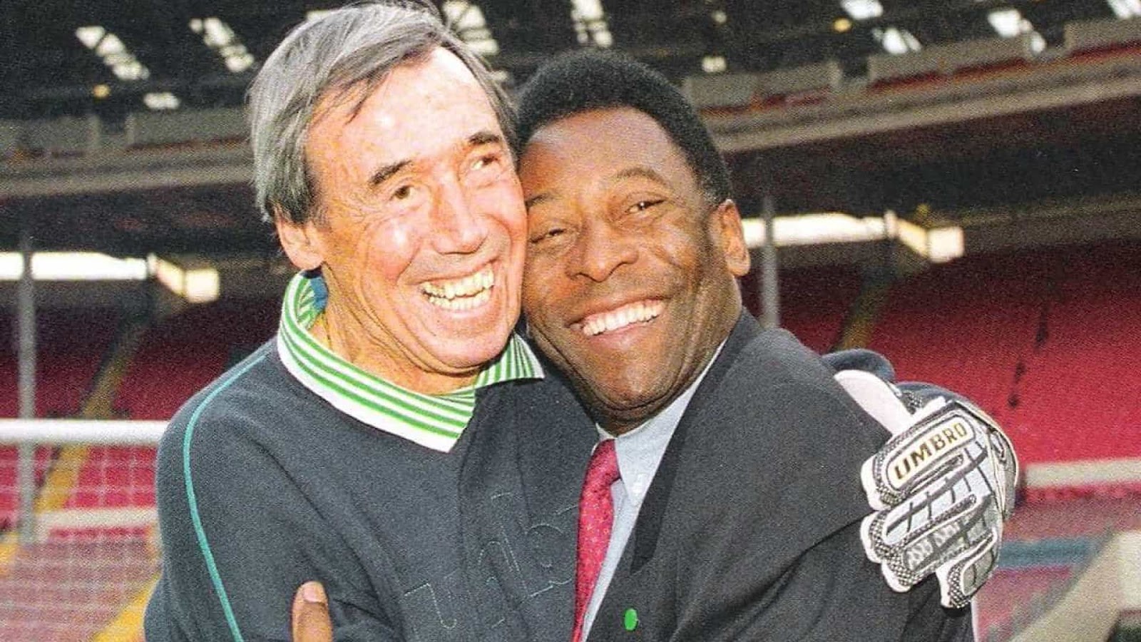 Pelé exalta Banks e lembra defesa ‘impossível’ que entrou para história