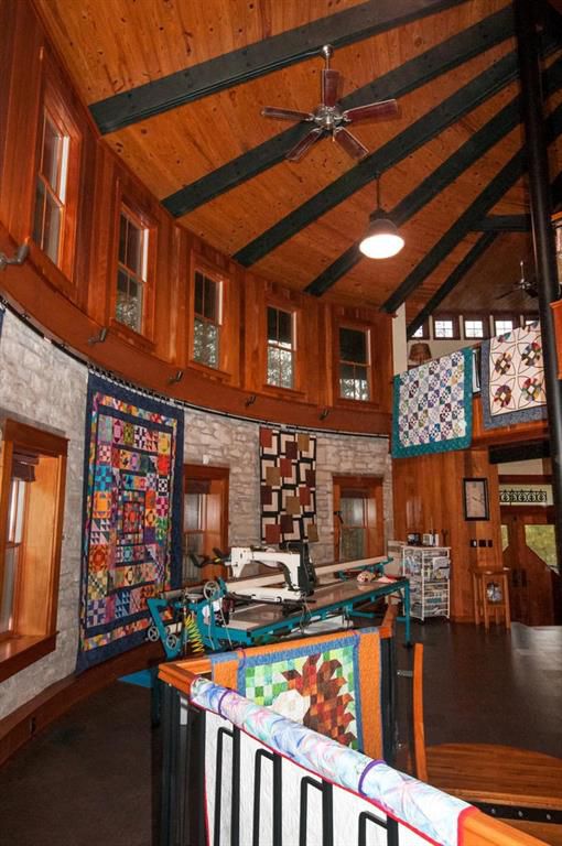 Sweet House Dreams 1892 Roundhouse in Eureka Springs, Arkansas