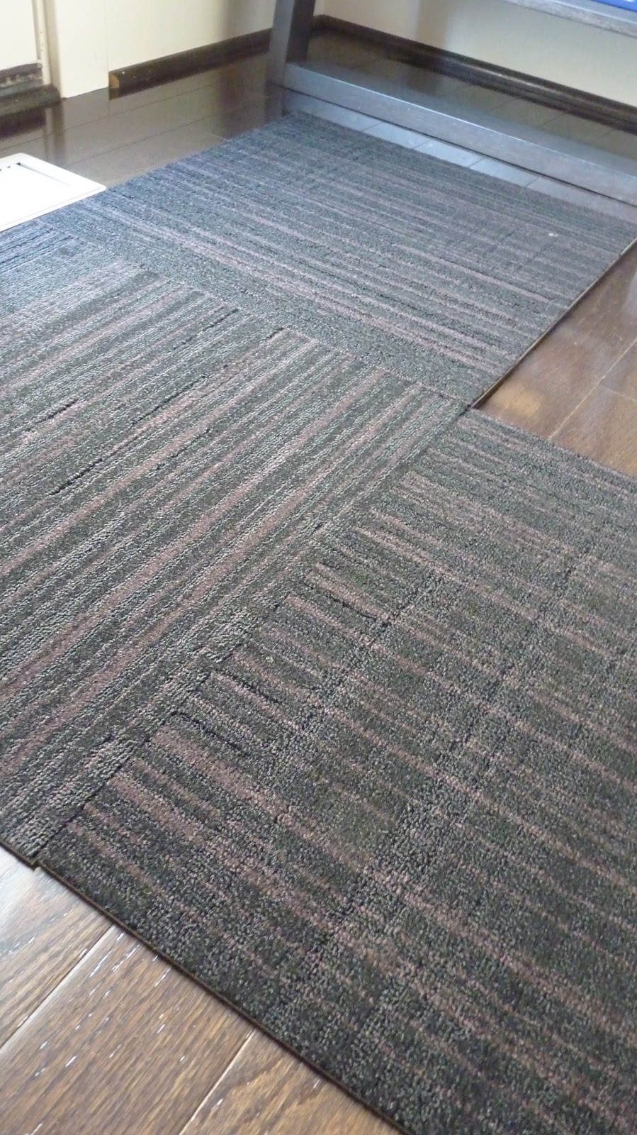 Disabella Design Diy Carpet Stair Treads Uncut Carpet Tiles 25cm X 25 Cm