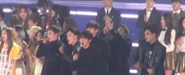 꽤 친해보이는 비투비 & AOA | 인스티즈