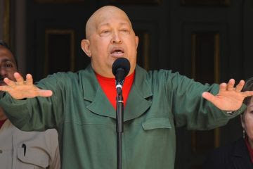Hugo Chávez enfermo de cáncer
