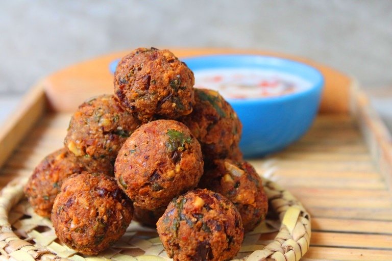 Lebanese Falafel Recipe / How to Make Chickpea Falafel Recipe - Yummy Tummy