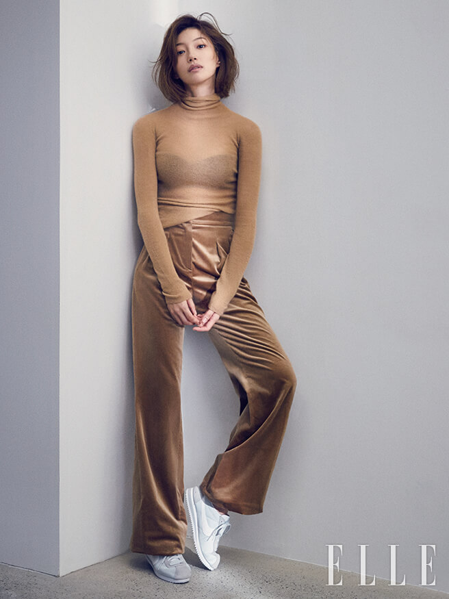 Effortlessly Elegant Lee El in Elle Korea's October Issue - POPdramatic