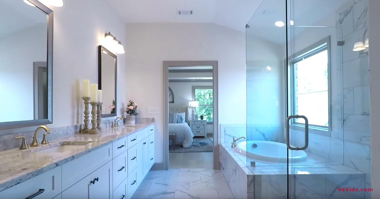 27 Photos vs. A LOOK INSIDE A 5 BDRM DECORATED MODEL HOME NORTH OF ATLANTA - Luxury House & Interior Design Tour 27 Photos vs. A LOOK INSIDE A 5 BDRM DECORATED MODEL HOME NORTH OF ATLANTA - Luxury House & Interior Design Tour