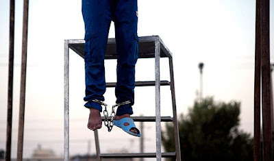 Public execution in Iran (file photo)
